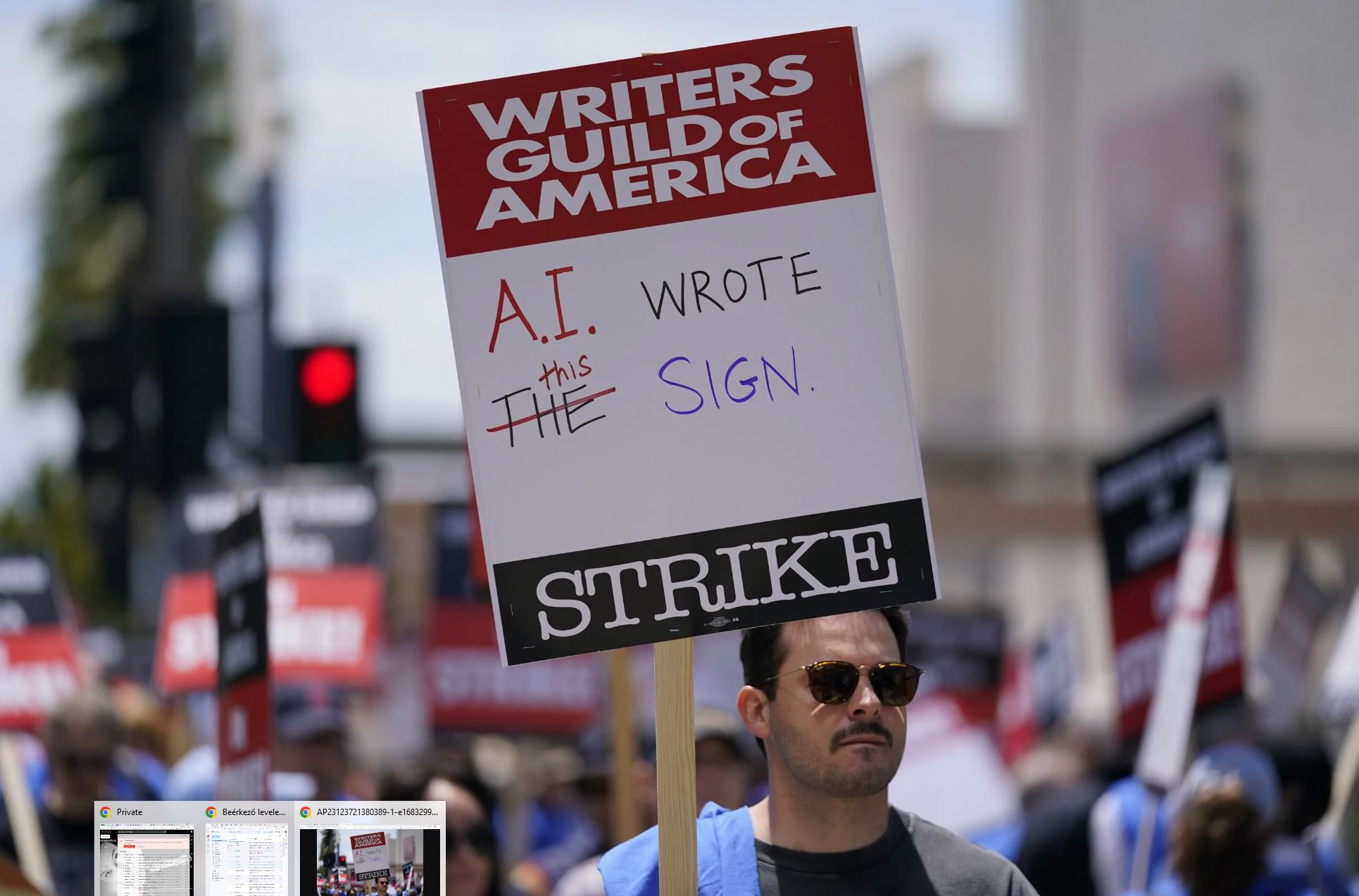 AI ellenes sztrájk MI vs. forgatókönyvírók