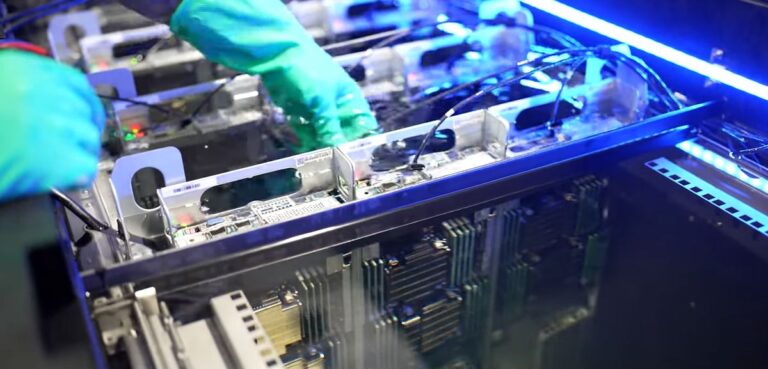 Merülő-hűtéssel csökken a számítógépek energiafogyasztása?