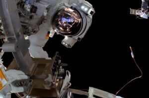 A NASA vizsgálja, miért szivárog víz az űrruhából űrséta közben
