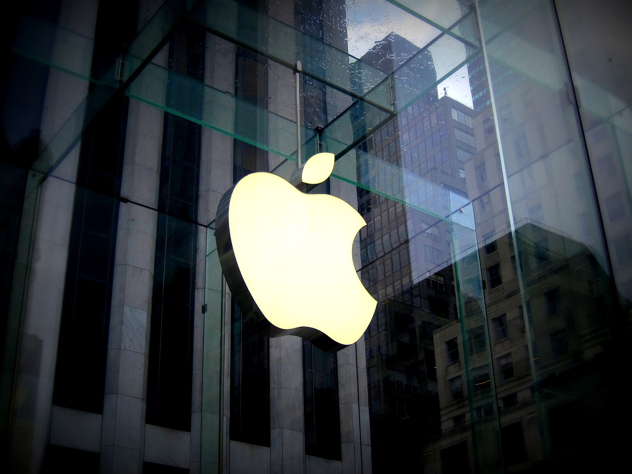 Apple Pay hiba: 2 milliárd forint tűnt el a magyar bankszámlákról
