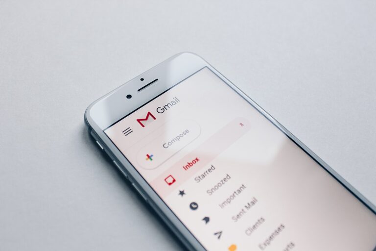 Brutálisan jó funkciót kap a mobilos Gmail