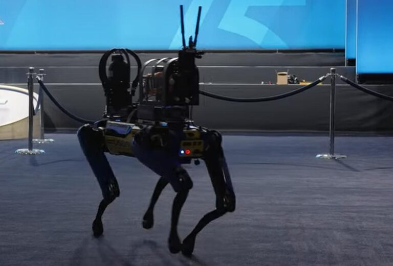 Robotkutyák járőröznek Donald Trump floridai rezidenciája körül