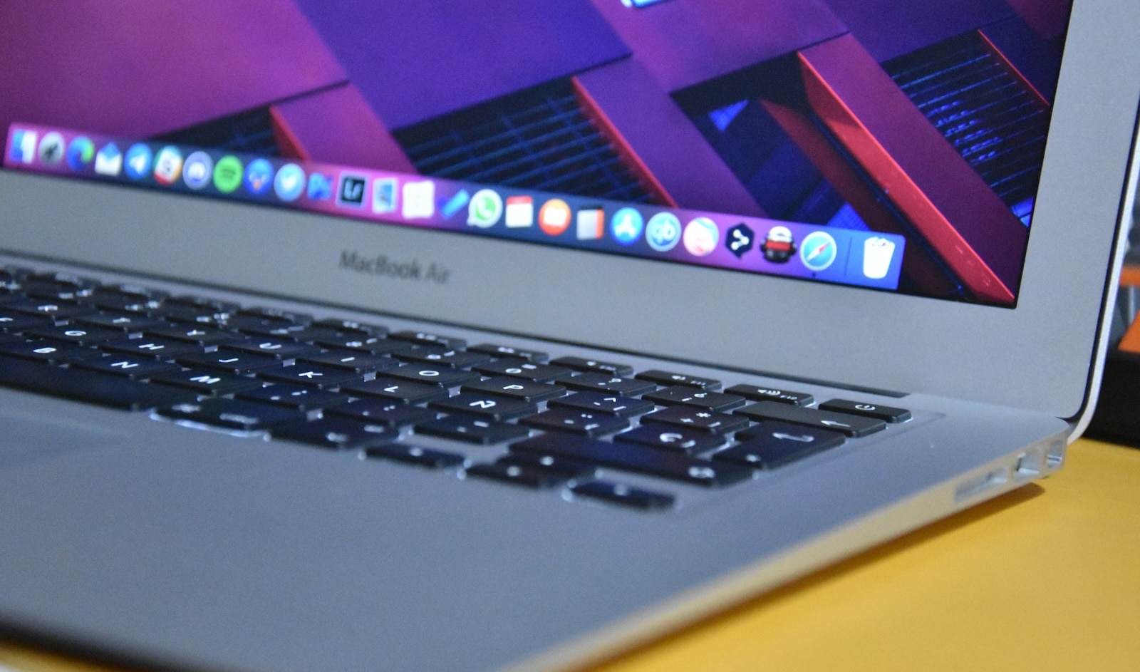 Hamis Zoom-frissítésekkel támadják hackerek a MacOS rendszereket