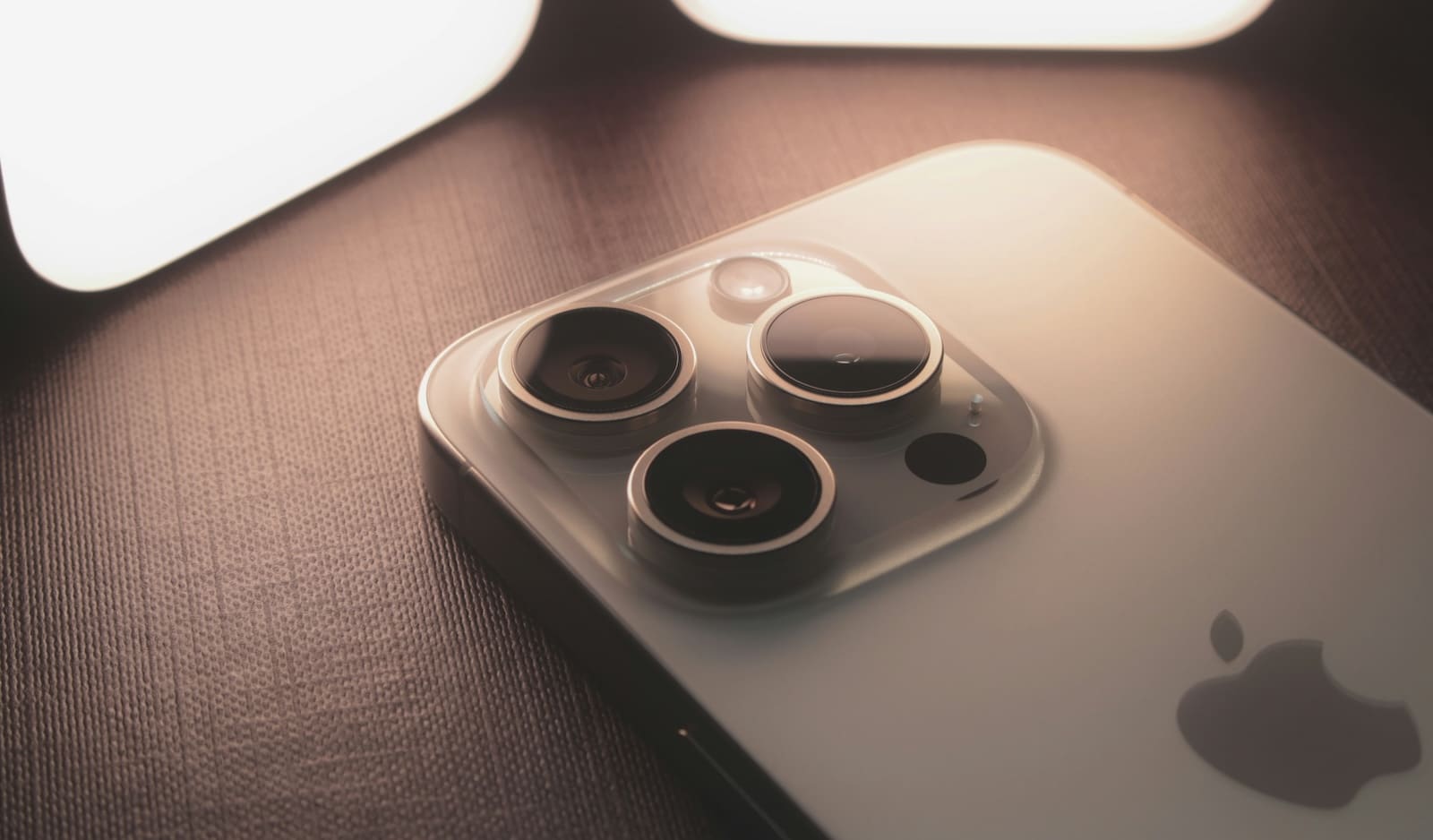 Tovább gyorsul az iPhone-töltés a szeptemberi iOS-frissítéssel