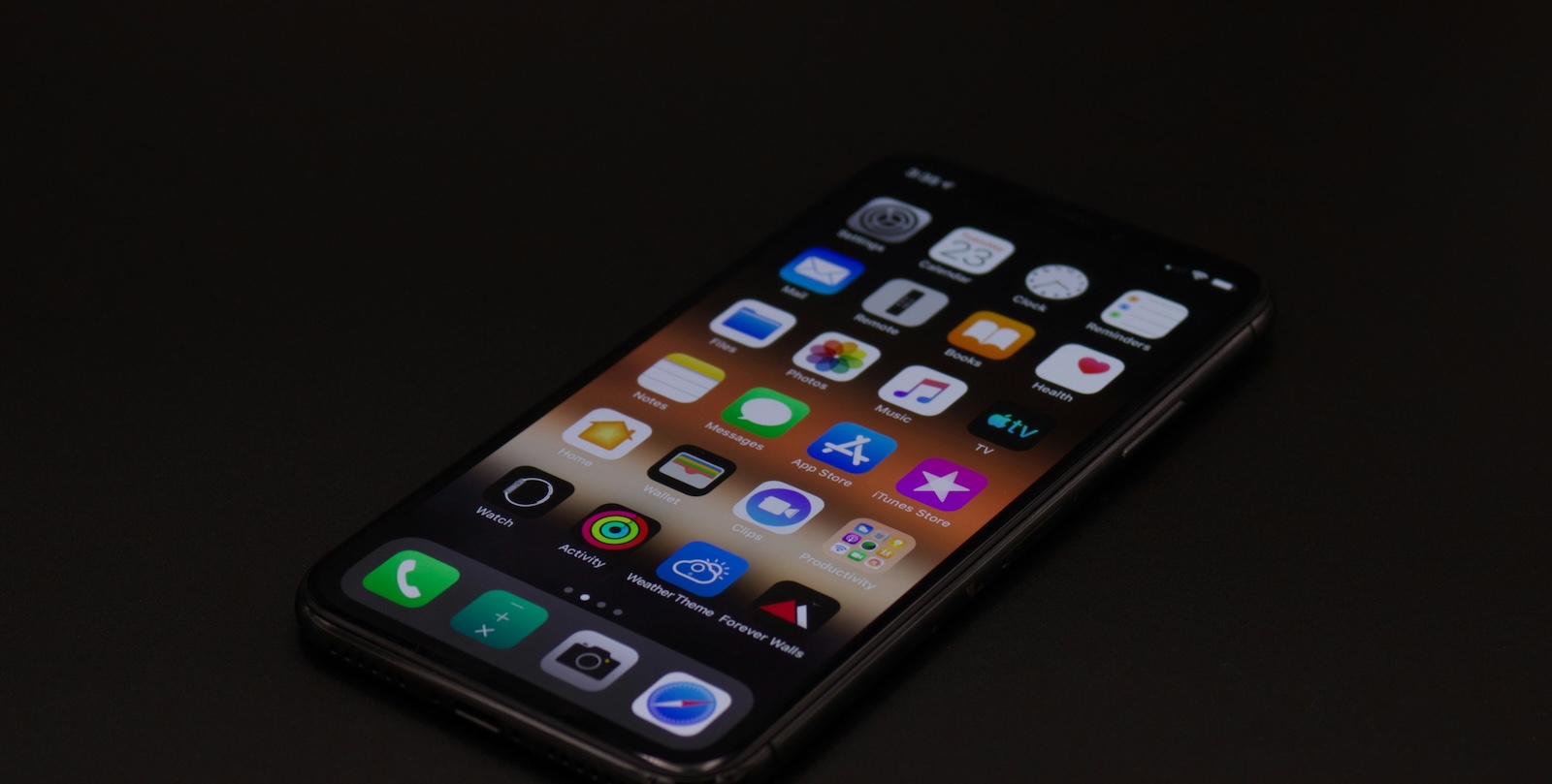 Az alacsonyabb fejlesztői díjak után sem csökkentek az Apple árai