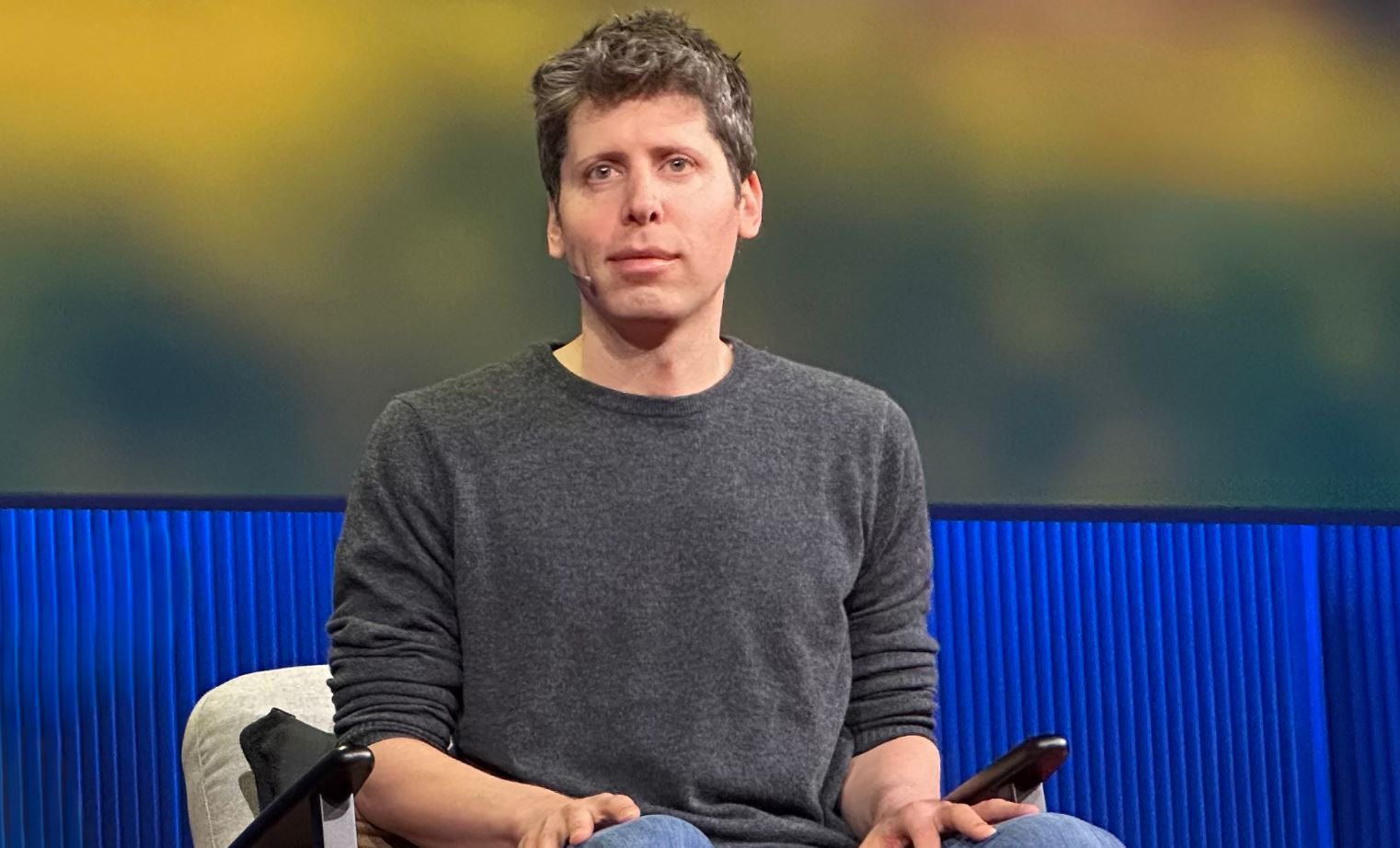 Már van prototípus Sam Altman és Jony Ive AI-eszközéből – azt állítják, ilyet még senki sem látott