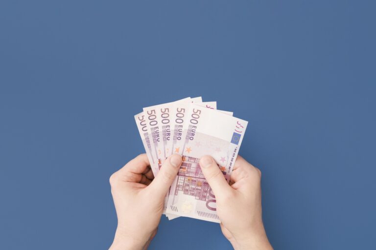 Rekordstabilitás, tudatos bértervezés, átgondolt juttatási gyakorlat a hazai kkv-knál