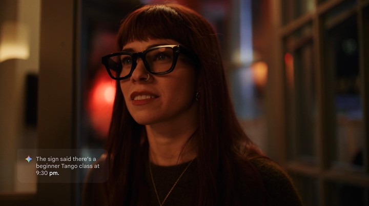 Hivatalos: a Google 2026-ban bemutatja az első AI-okosszemüvegét - Rögtön két típus is készülhet