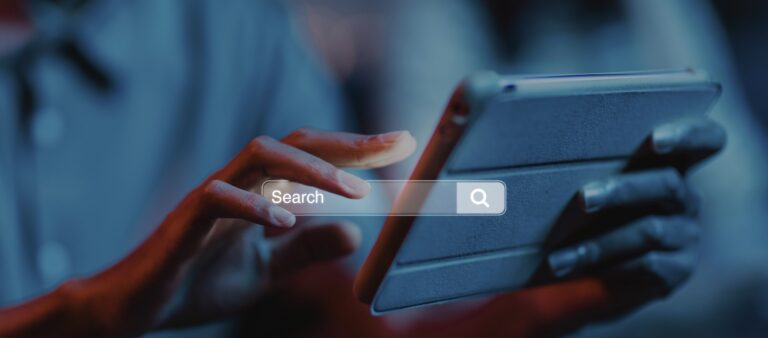 Brüsszel versenyjogi vizsgálatot indított a Google összefoglalói miatt