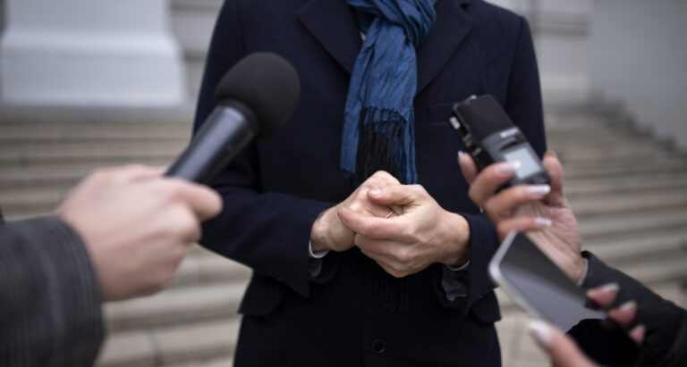 Hamarosan érkezhetnek a véleményformáló ügynök-politikusok