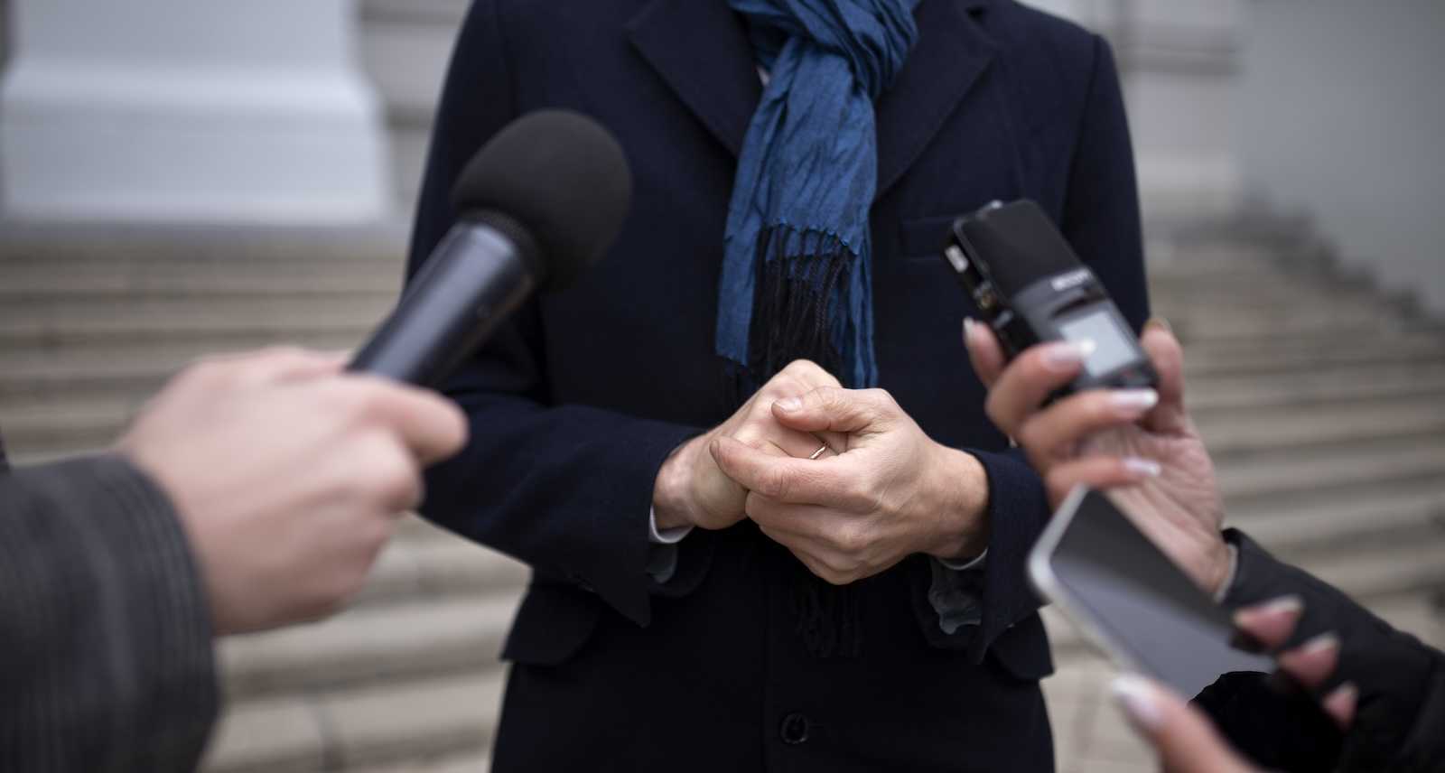 Hamarosan érkezhetnek a véleményformáló ügynök-politikusok