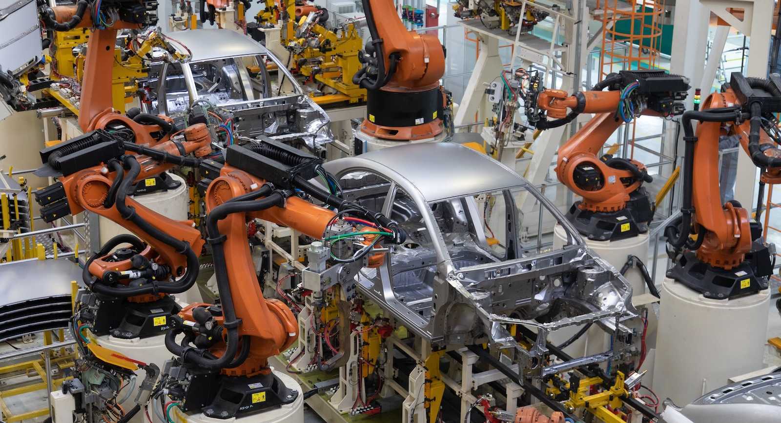 Várakozáson felül teljesítettek a robotok a Ford kölni központjában